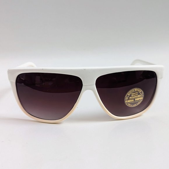 NWT Vintage 80\'s Plastic Lady Fashion Sunglasses (S.White) main image 5